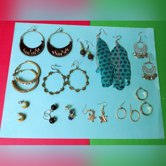 Earrings Assortment Bundle Of 12 - Picture 3 of 3